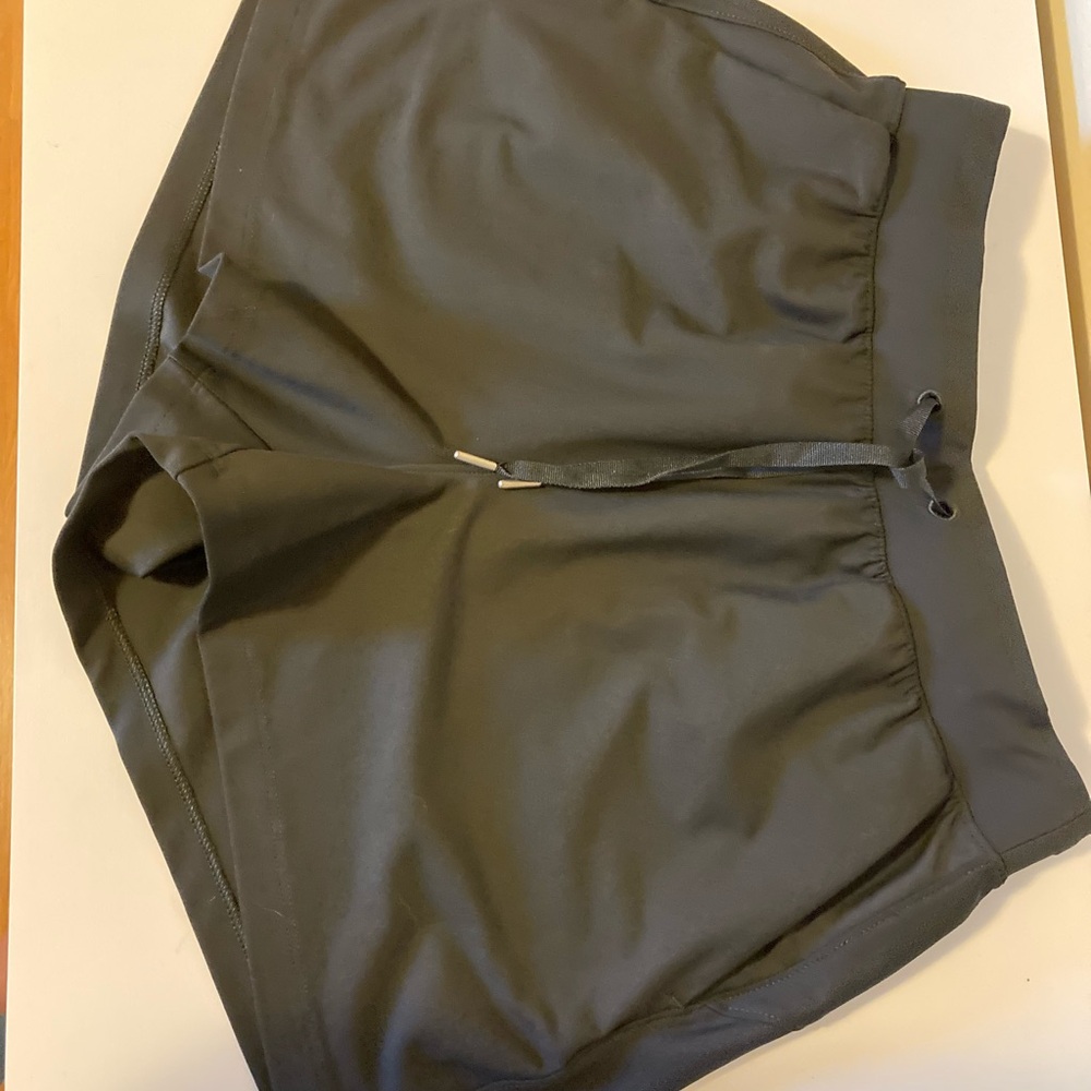 Old Navy shorts. Size small. Green.